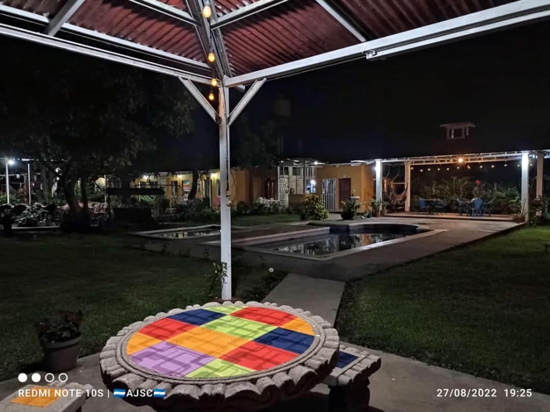 Hostal Nathaly Moyogalpa Esterno foto