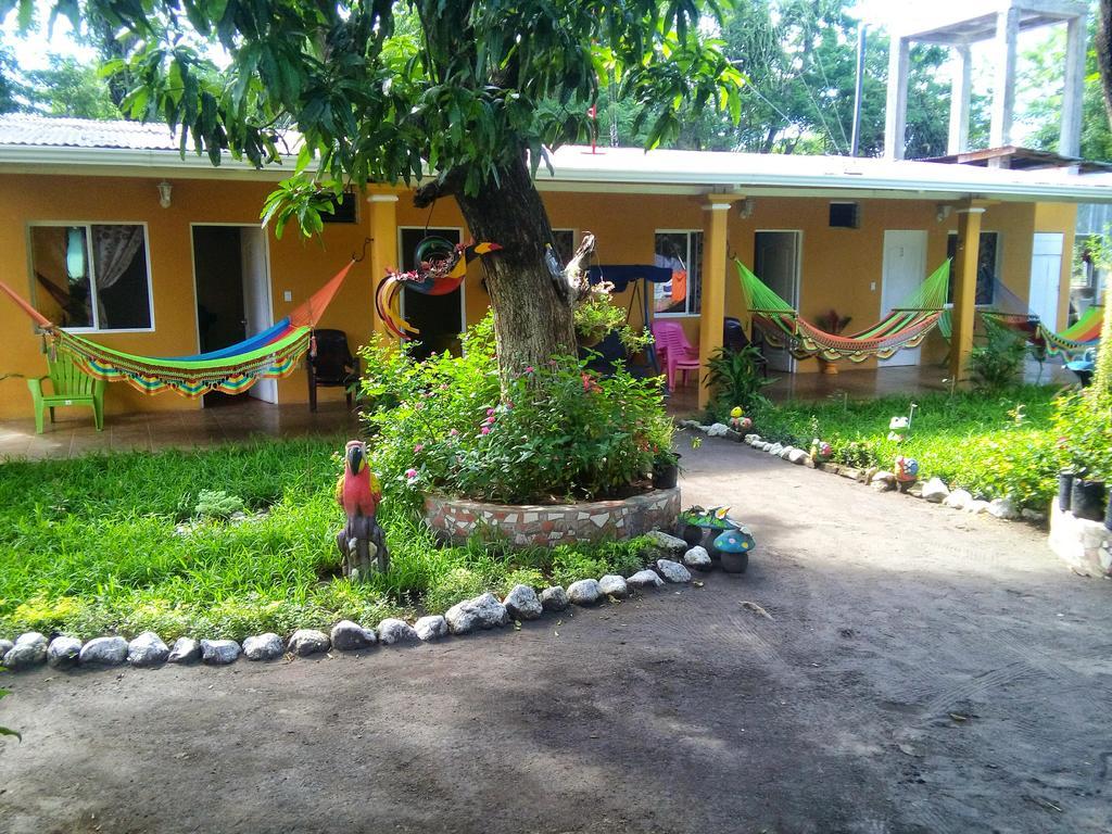 Hostal Nathaly Moyogalpa Esterno foto
